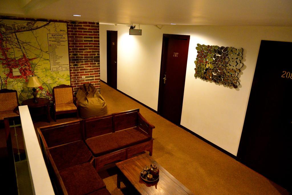 Capsule Hostel Old Batavia Jakarta Extérieur photo