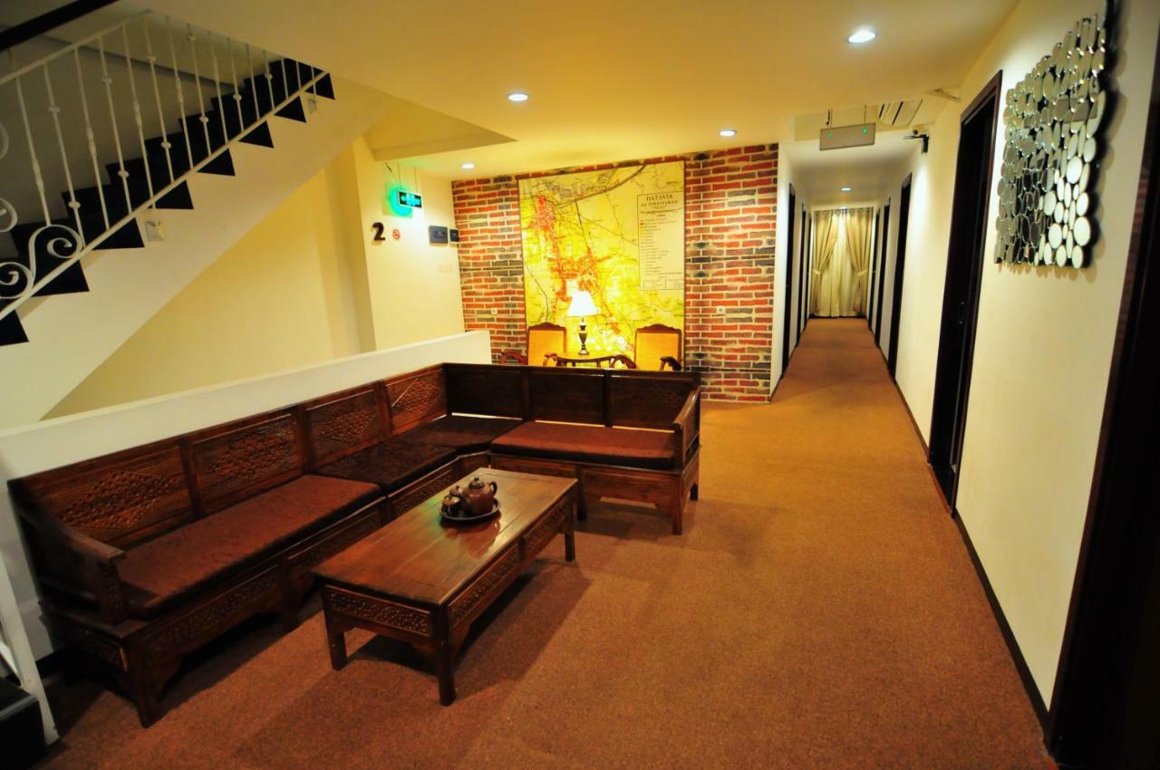 Capsule Hostel Old Batavia Jakarta Extérieur photo